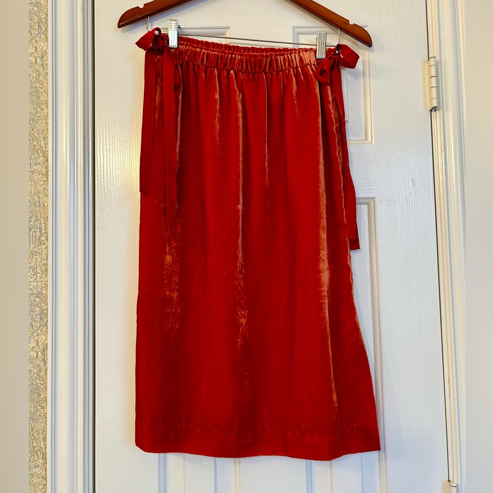 H&M Vibrant burned orange velvet midi skirt with sides splits elastic waistband